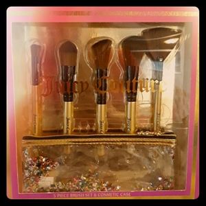 Make up brush's and cosmetic case